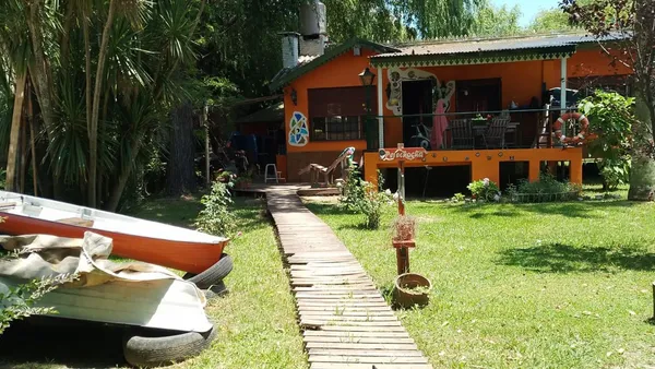 Casa en Rio Sarmiento 100