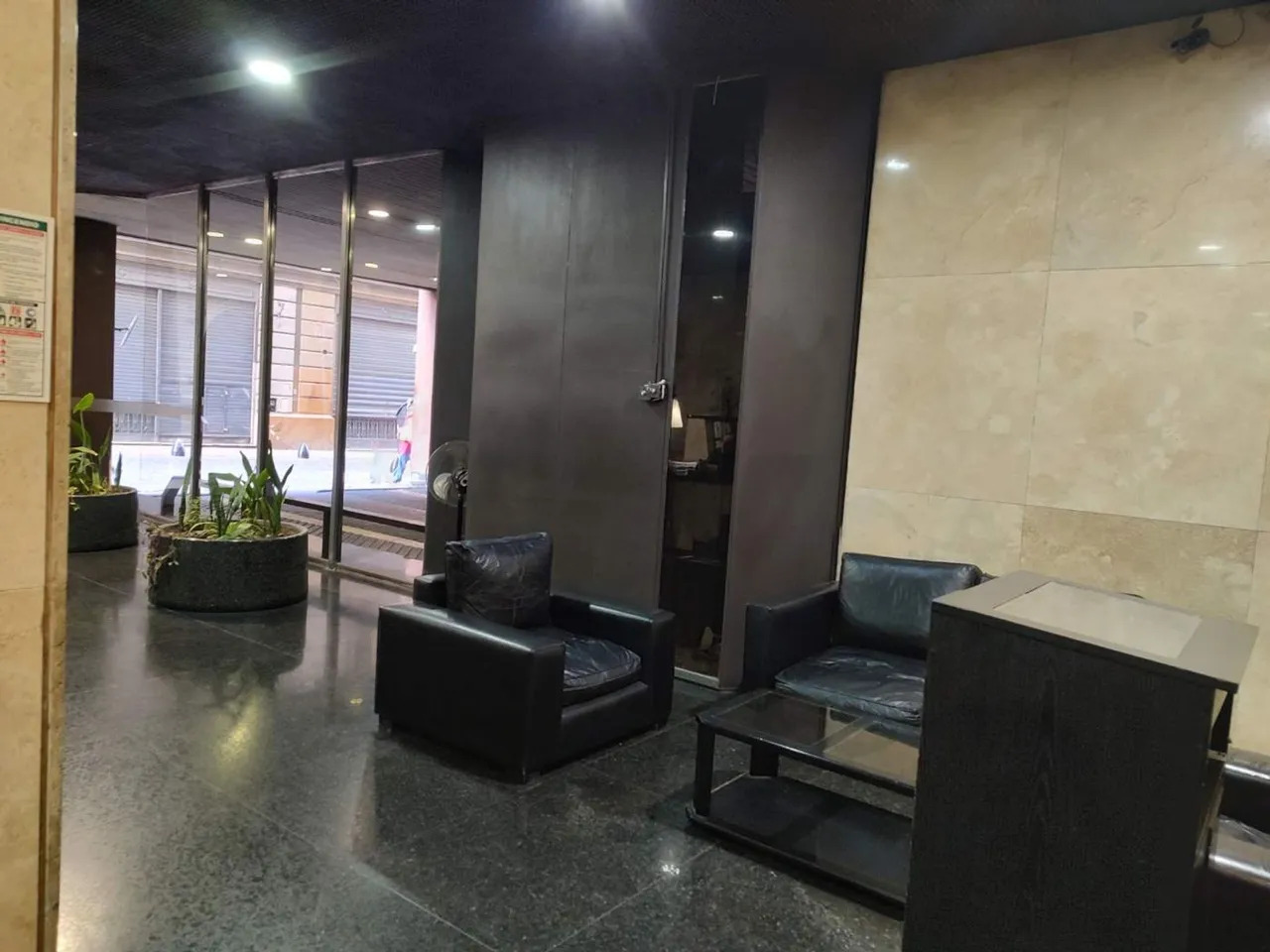 Oficina en Perú 300