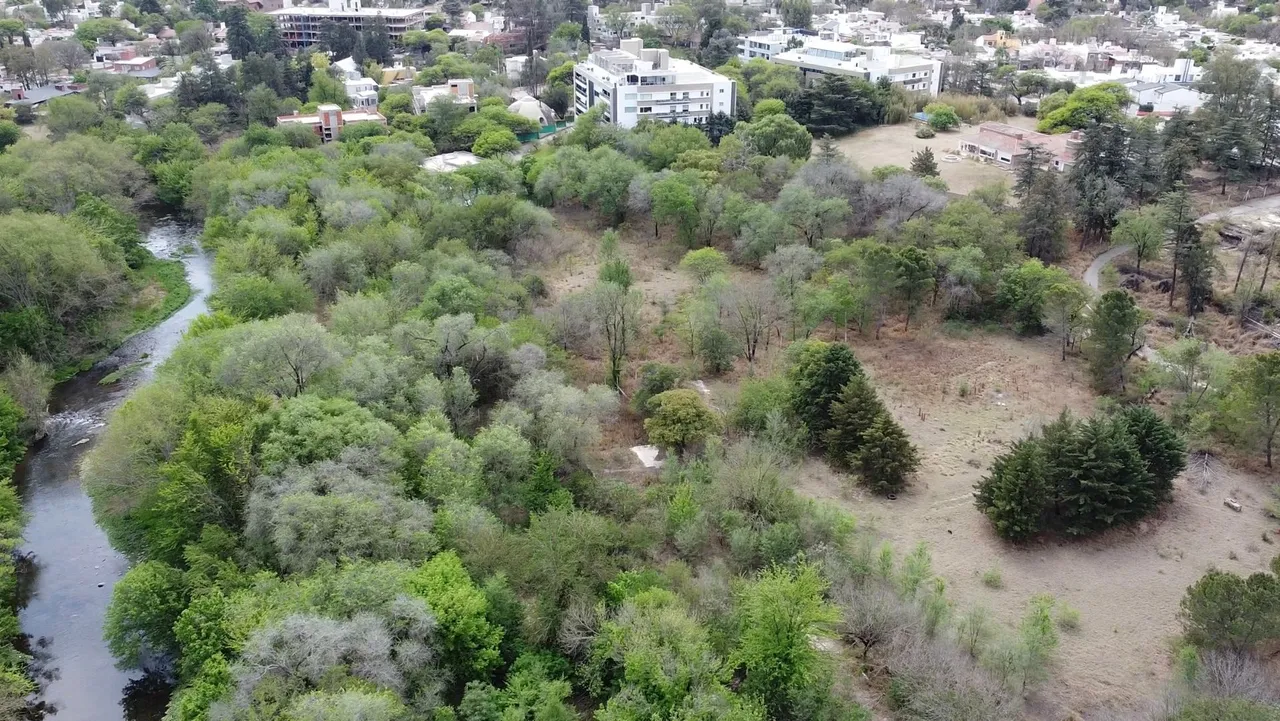 Lote en Juan Neper 5100