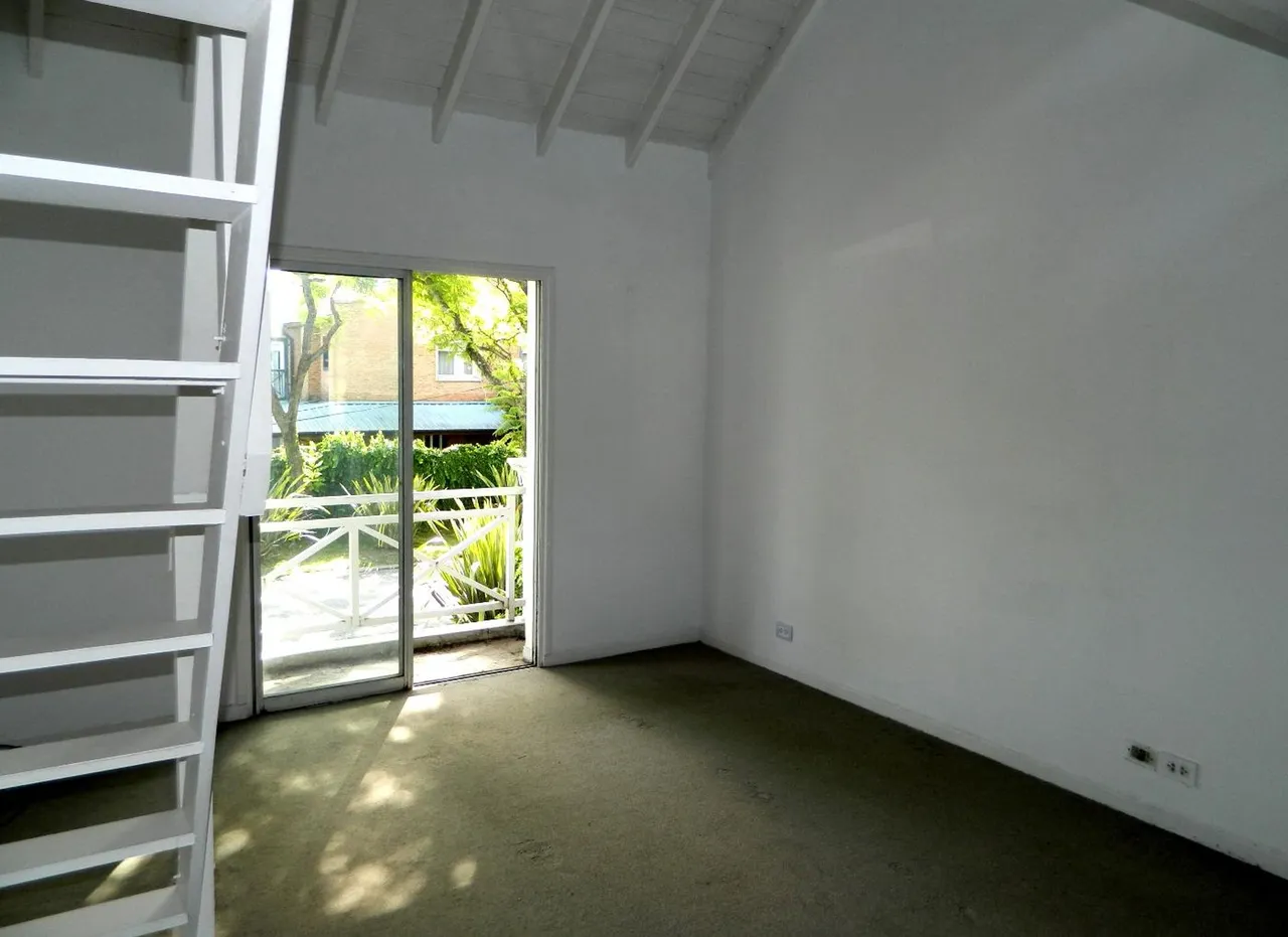 Casa en Uruguay 3200