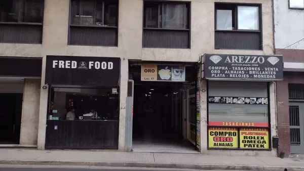 Local Comercial en Sarmiento 1100