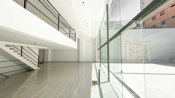 Local Comercial en Avenida 7 300