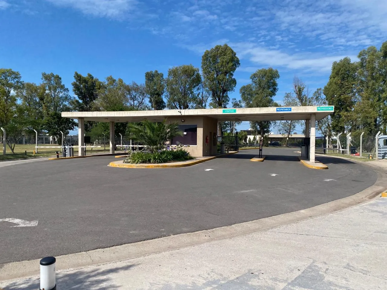 Lote en Almirante Guillermo Brown 4200