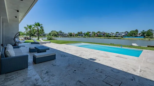 Casa en Los Robles 5900