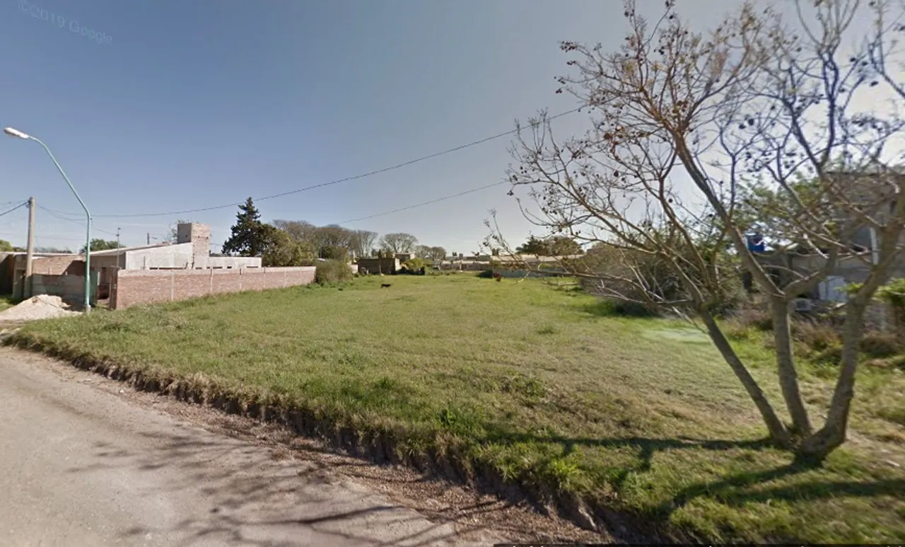 Lote en Maletti Entre Castelli y Moreno S/N