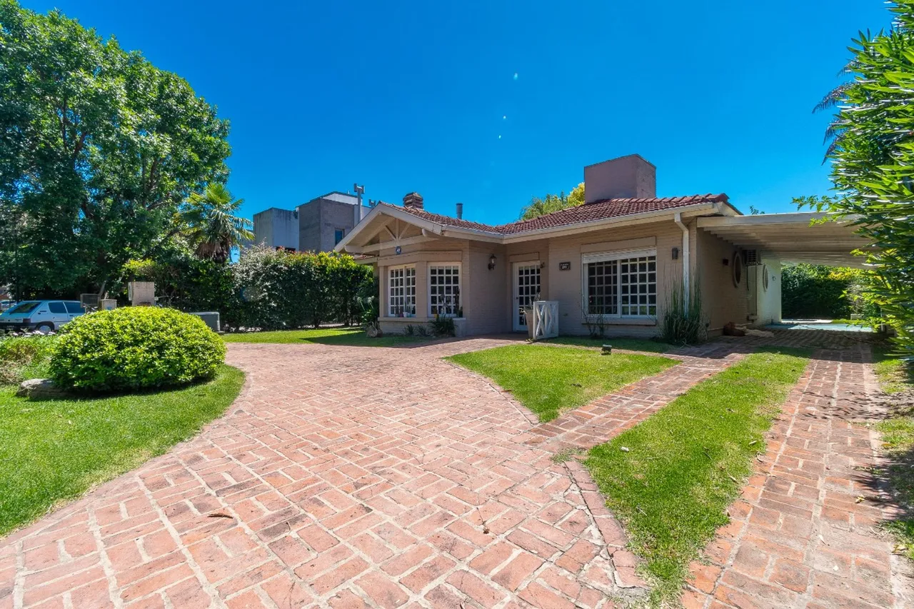 Casa en Alborada 1000