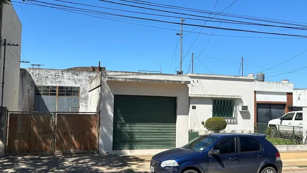 Galpon en Junin 1100