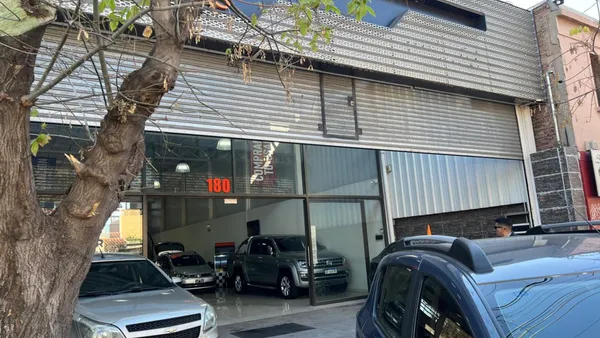 Local Comercial en Adolfo Calle 100