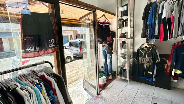 Local Comercial en Leandro N. Alem 1700