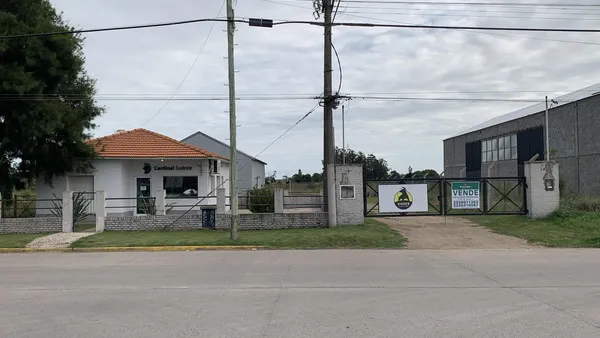 Casa en Av. Centenario al 1600