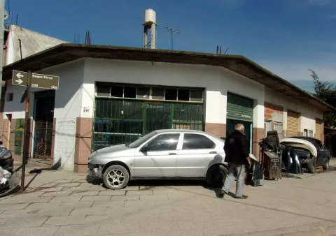 Local Comercial en Roque Perez al 5400