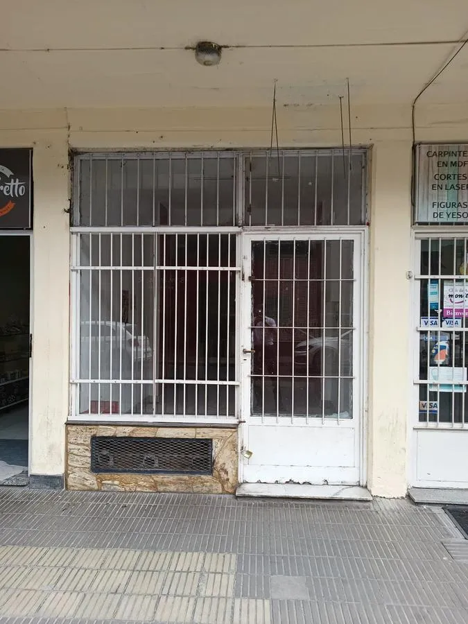 Local Comercial en Rivadavia al 400