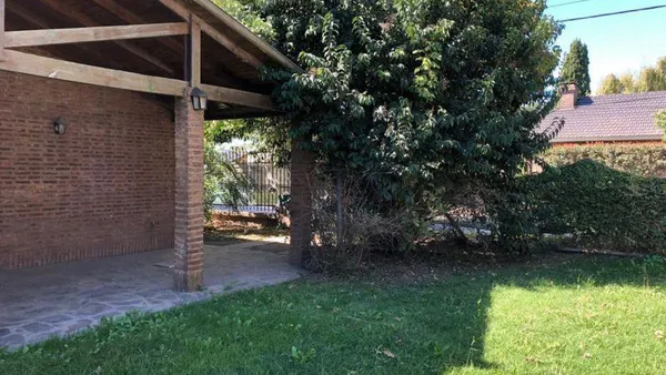 Casa en Tucuman 1000
