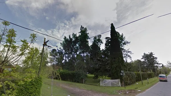 Terreno en 12 esq. 478