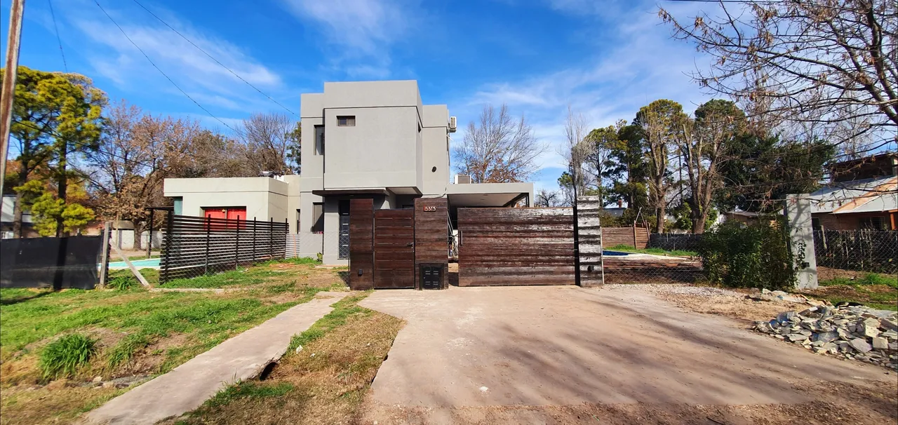 Casa en Juan Manuel de Rosas 5300 / Garita 15 Bis