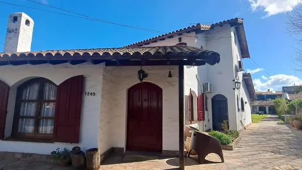 Casa en Mariano Acosta 1245 - MONTE GRANDE