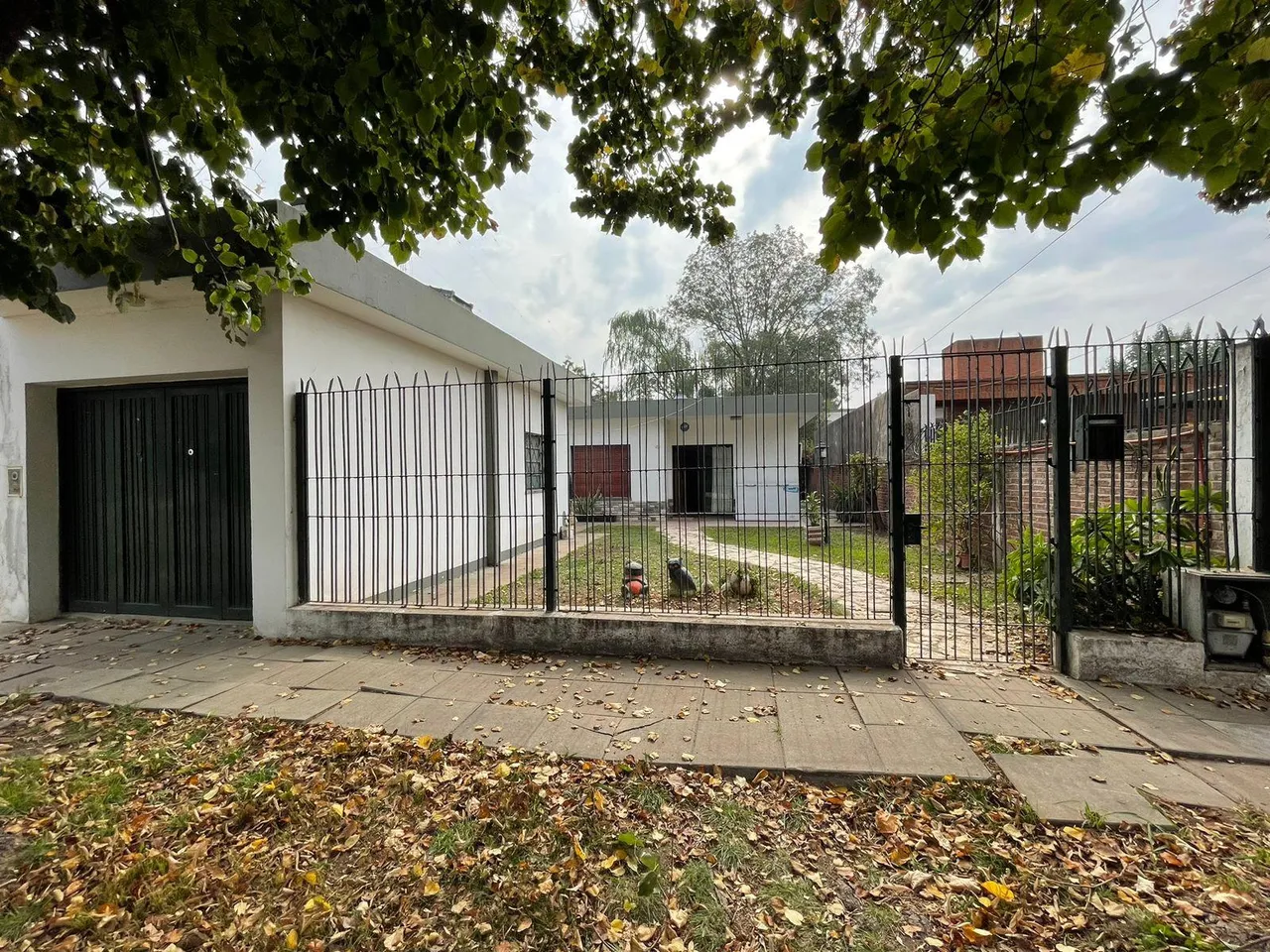 Casa en Almirante Brown al 1279