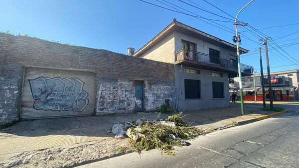 Local Comercial en Gamarra al 300 esquina San Martin