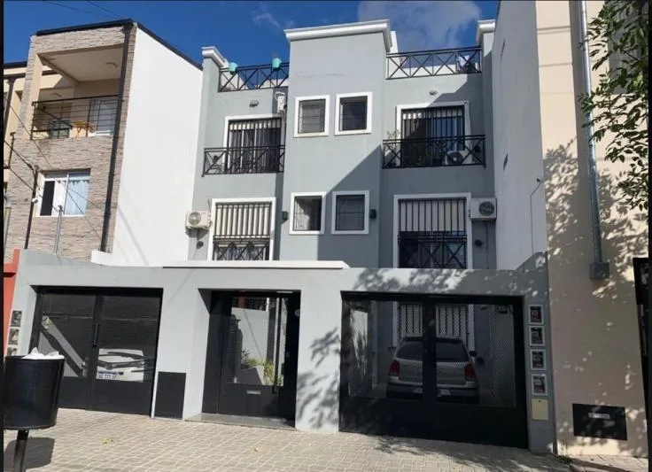 Departamento en Conesa, Gral 200 5