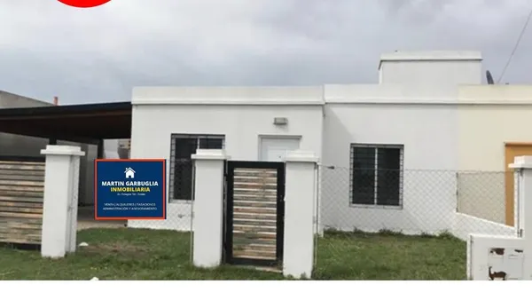 Casa en La Familia al 300 - Roldán