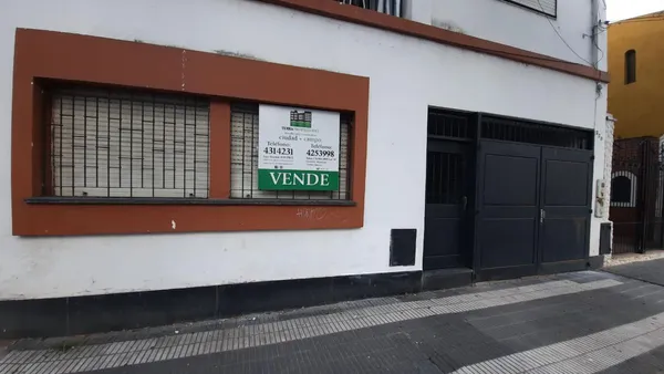 Casa en Asunción al 300 VENTA/ALQUILER
