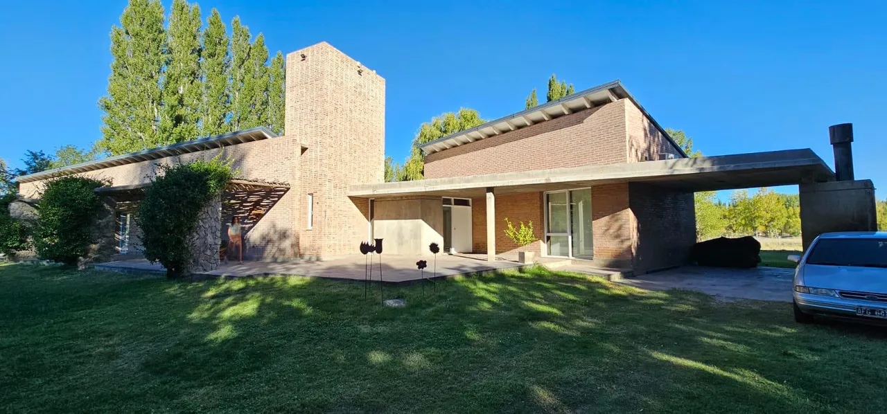 Casa en Las Bandurrias al 2600