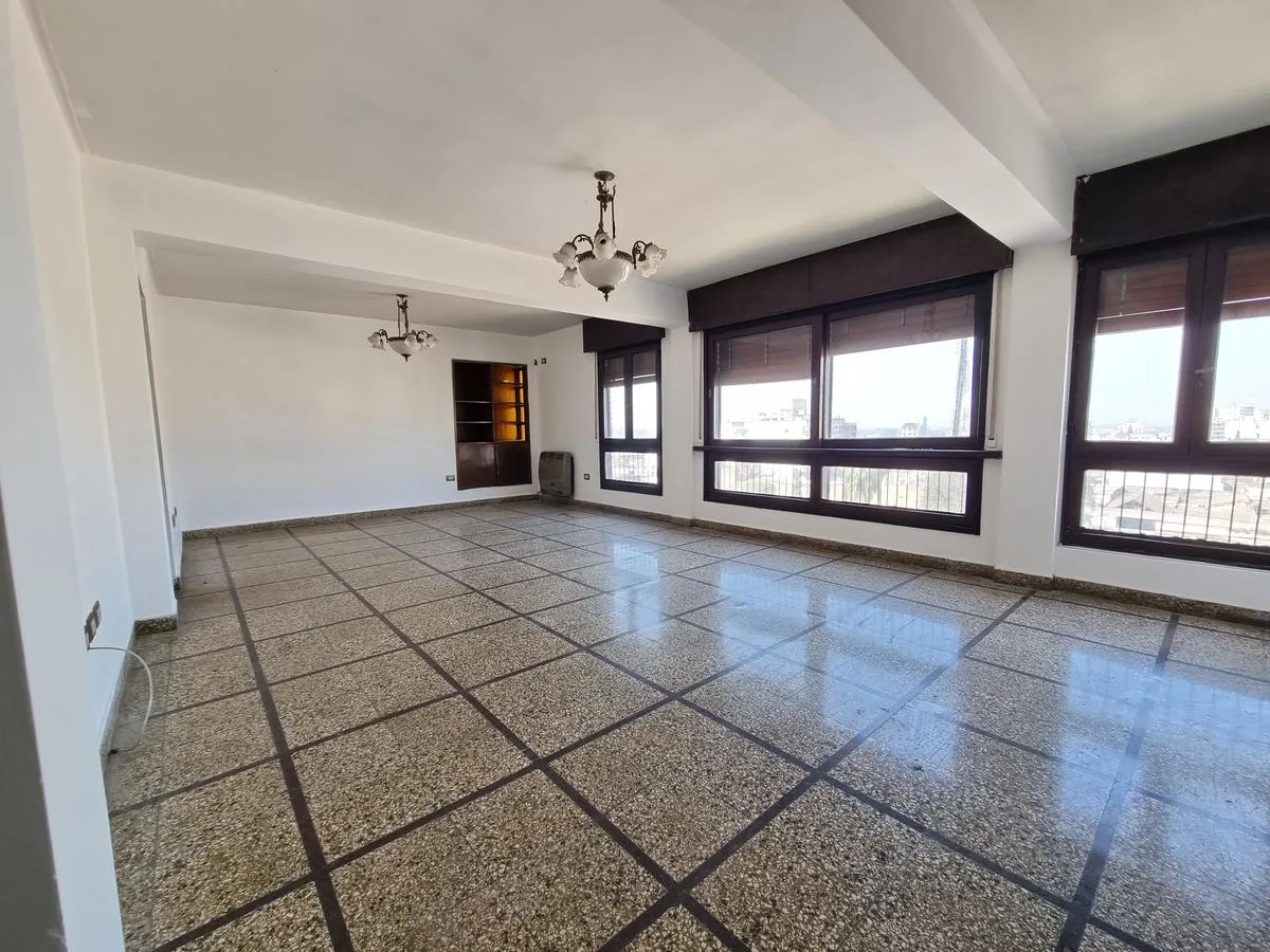 Departamento en 24 de Septiembre al 100 - Microcentro