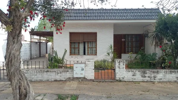 Casa en san juan 875