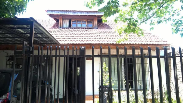 Casa en Lavalle al 1000