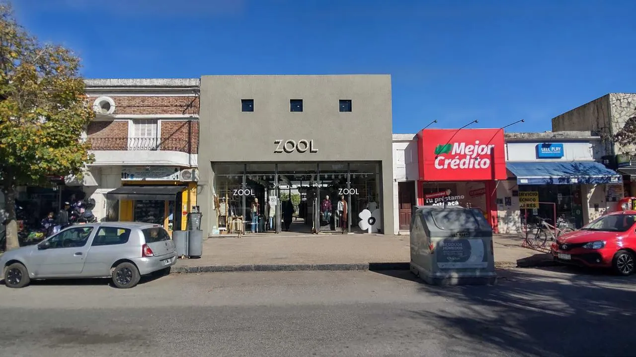 Local Comercial en 137 e/ 62 y 63