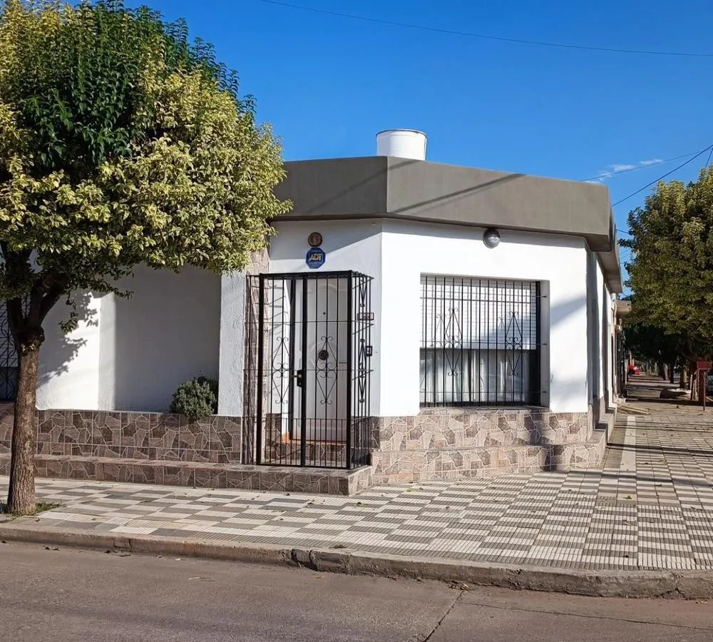Casa en Entre Rios 4600
