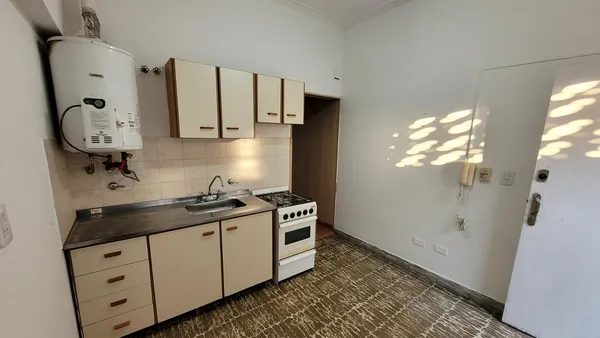 Departamento en Viamonte 4210 01-02