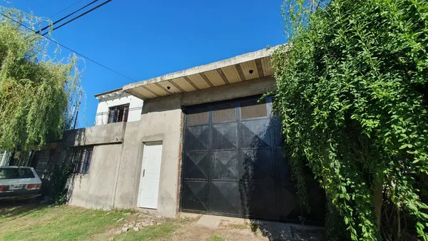 Casa en Las Azucenas 754