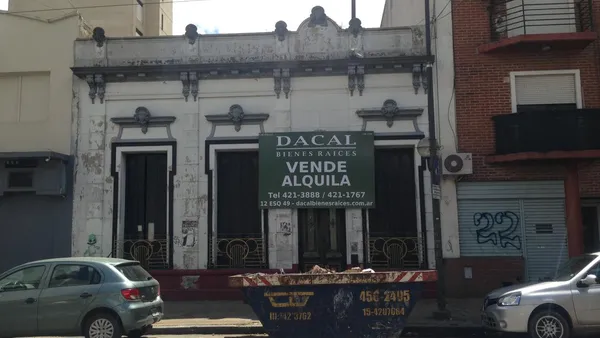 Casa en 4 e/ 49 y 50 n 882