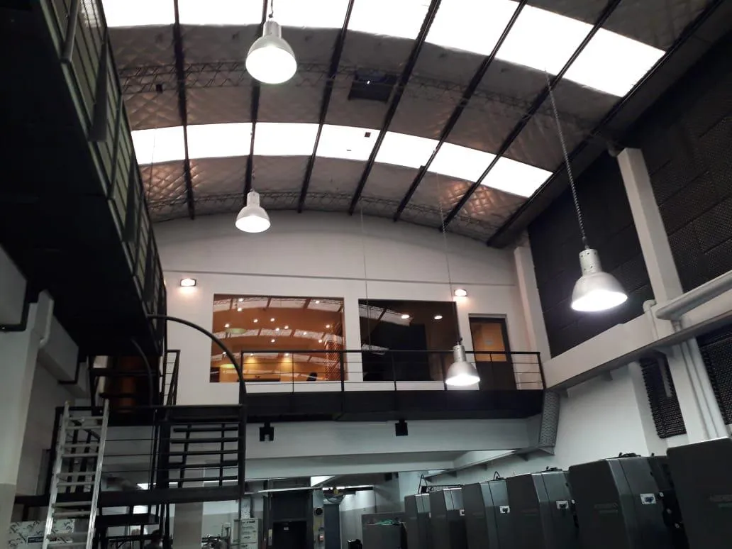 Oficina en Alsina al 1500