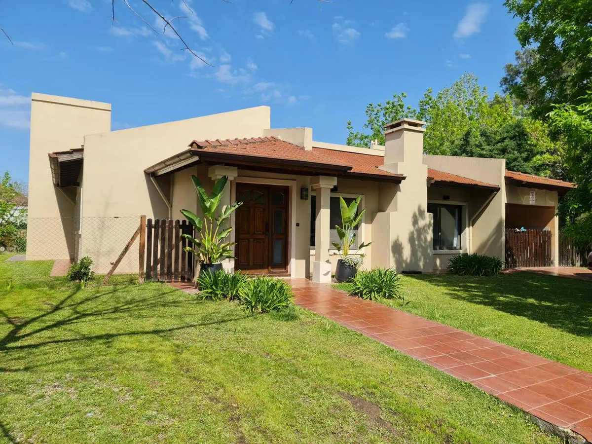 Casa en echeverria al 1200 - Talar del Lago 1