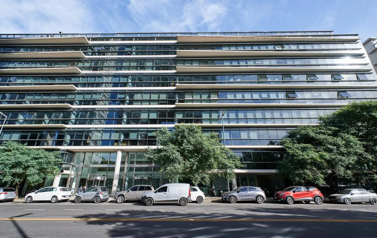 Oficina en Juana Manso al 500