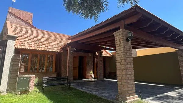 Casa en Barrio Privado Remanso