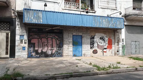 Local Comercial en Gutiérrez al 2200