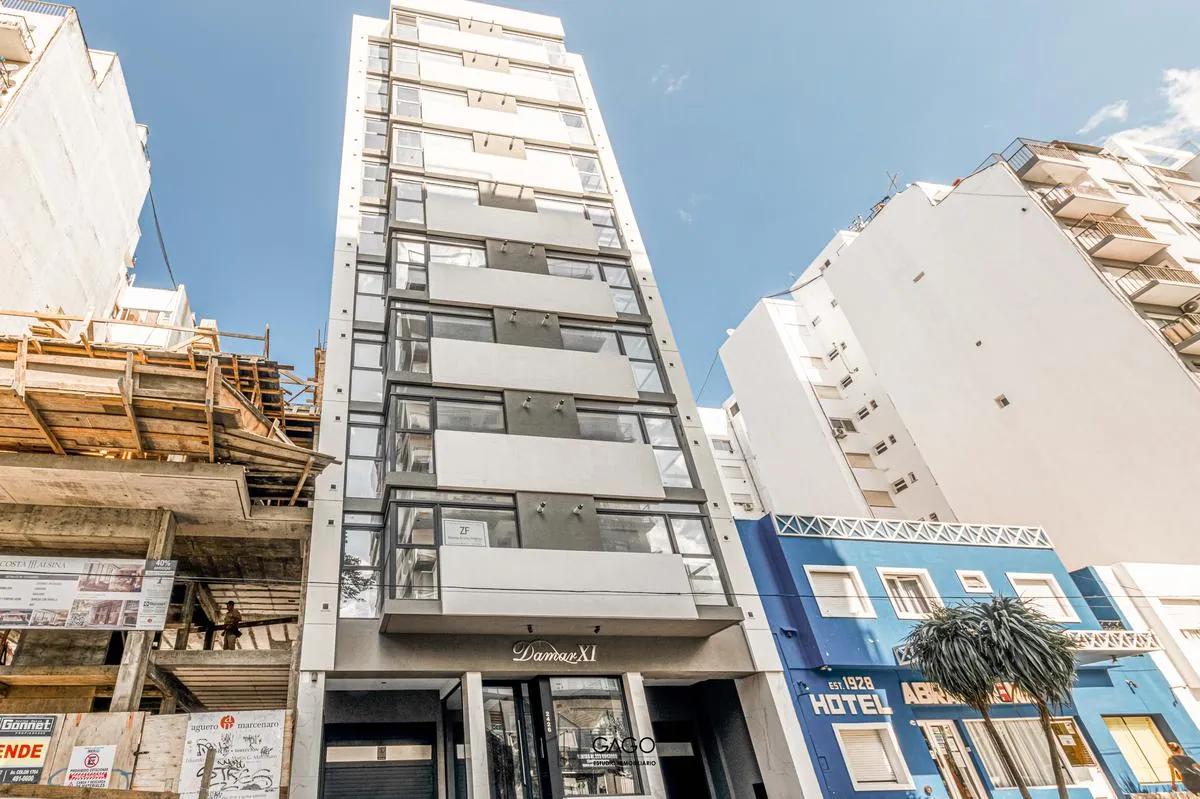 Departamento en Alsina al 2400