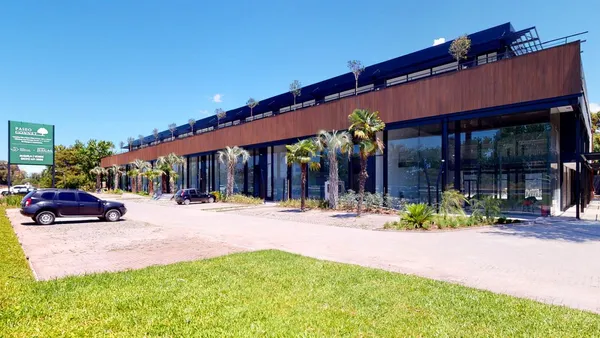 Local Comercial en Cno Centenario y 493 - Paseo Gonnet - Local 8