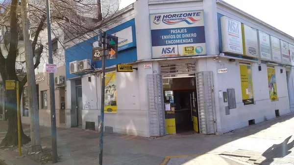 Local Comercial en 4 esq. 42 n 458