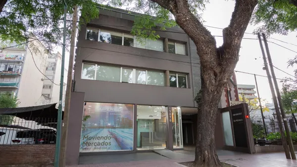 Oficina en Av. del Libertador al 15800