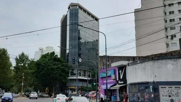 Oficina en Diag. 74 Esq. 46 Piso 1