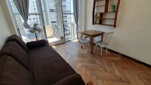 Departamento en Luro al 2300