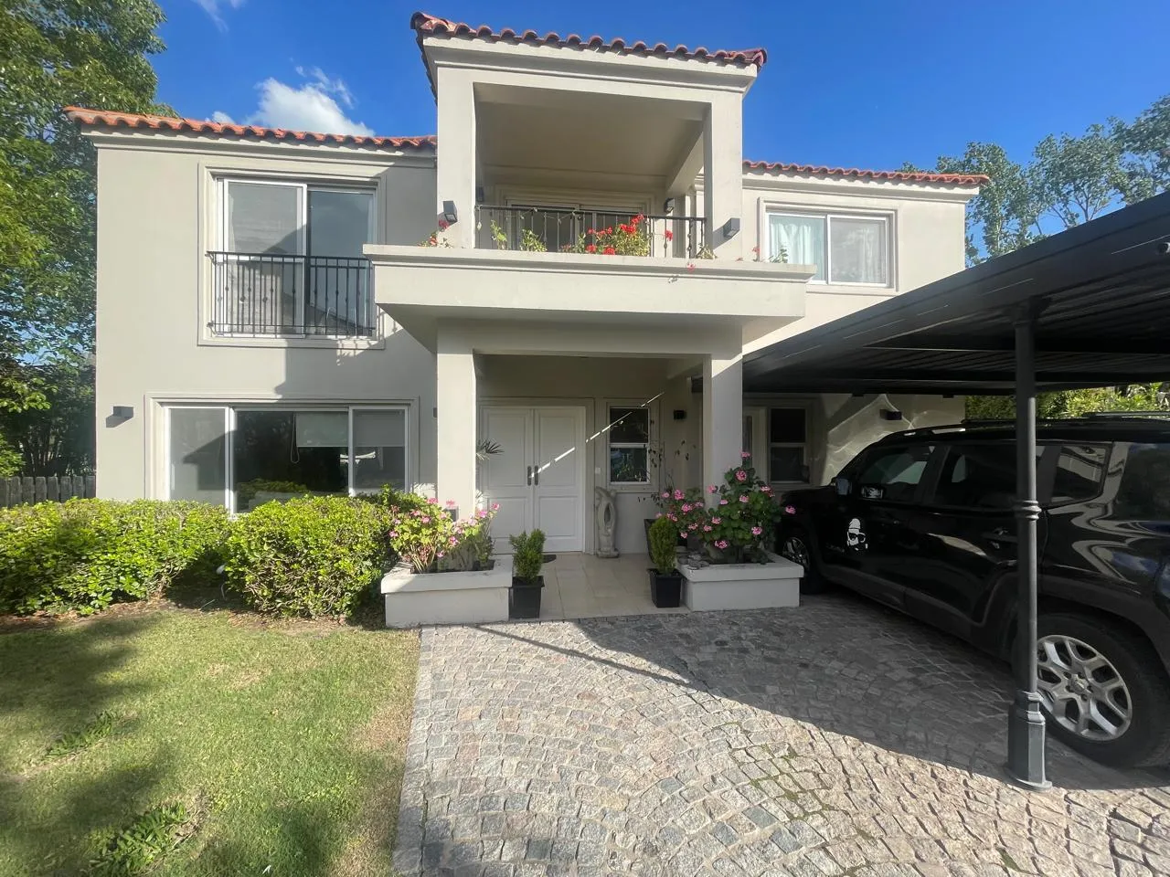 Casa en Ayres de Pilar