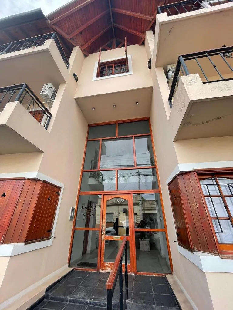 Departamento en Depto en Venta, Rio Cuarto - 3 Dormitorios con Cochera !!
