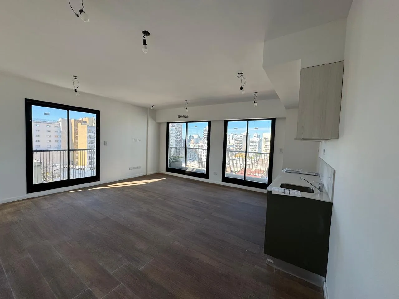 Departamento en Humberto 1° al 2700