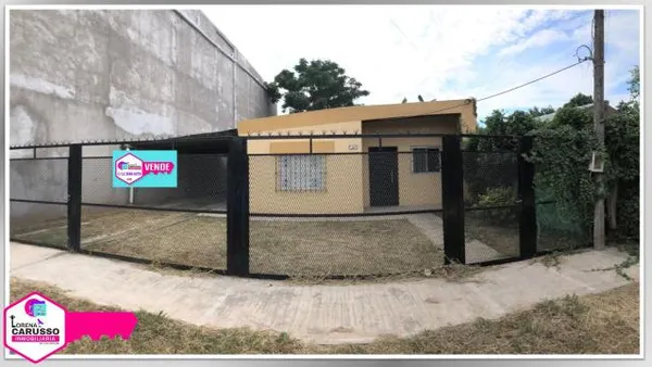 Casa en Alvear al 2000