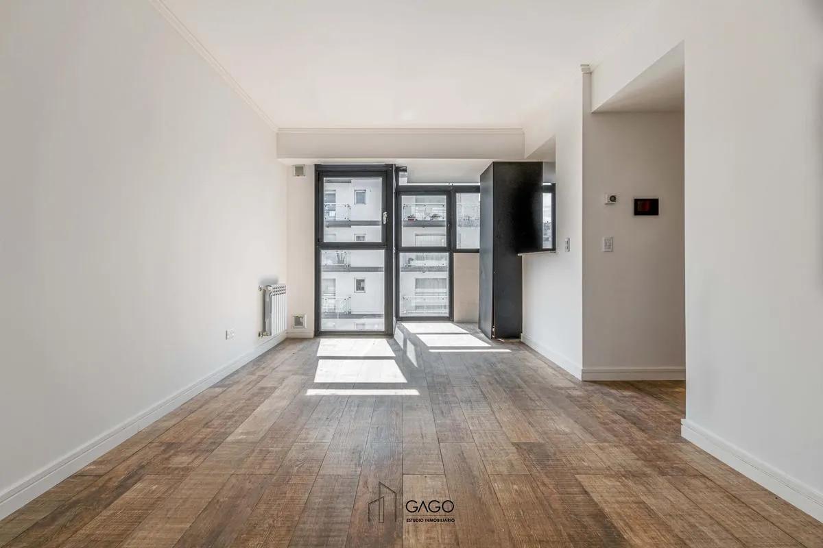 Departamento en Alsina 2400